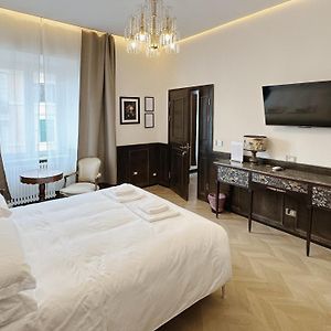 Studio con letto king size